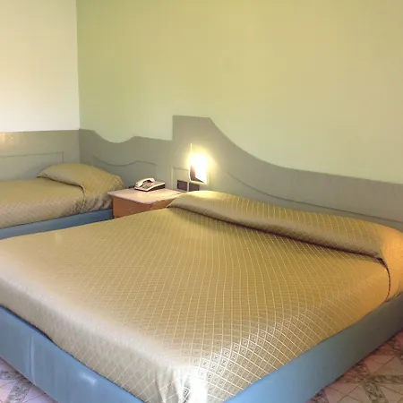 Giovanna Hotel 3*