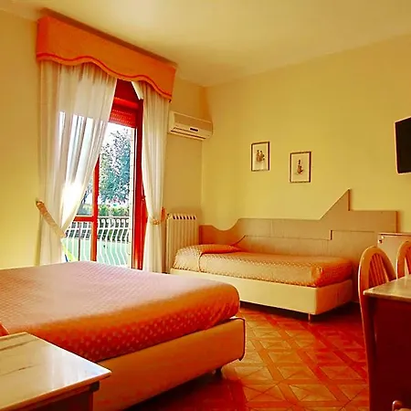 Giovanna Hotel