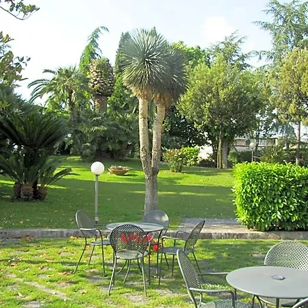 Giovanna Hotel