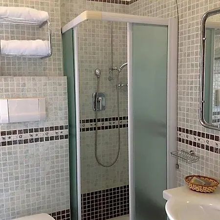Giovanna Hotel